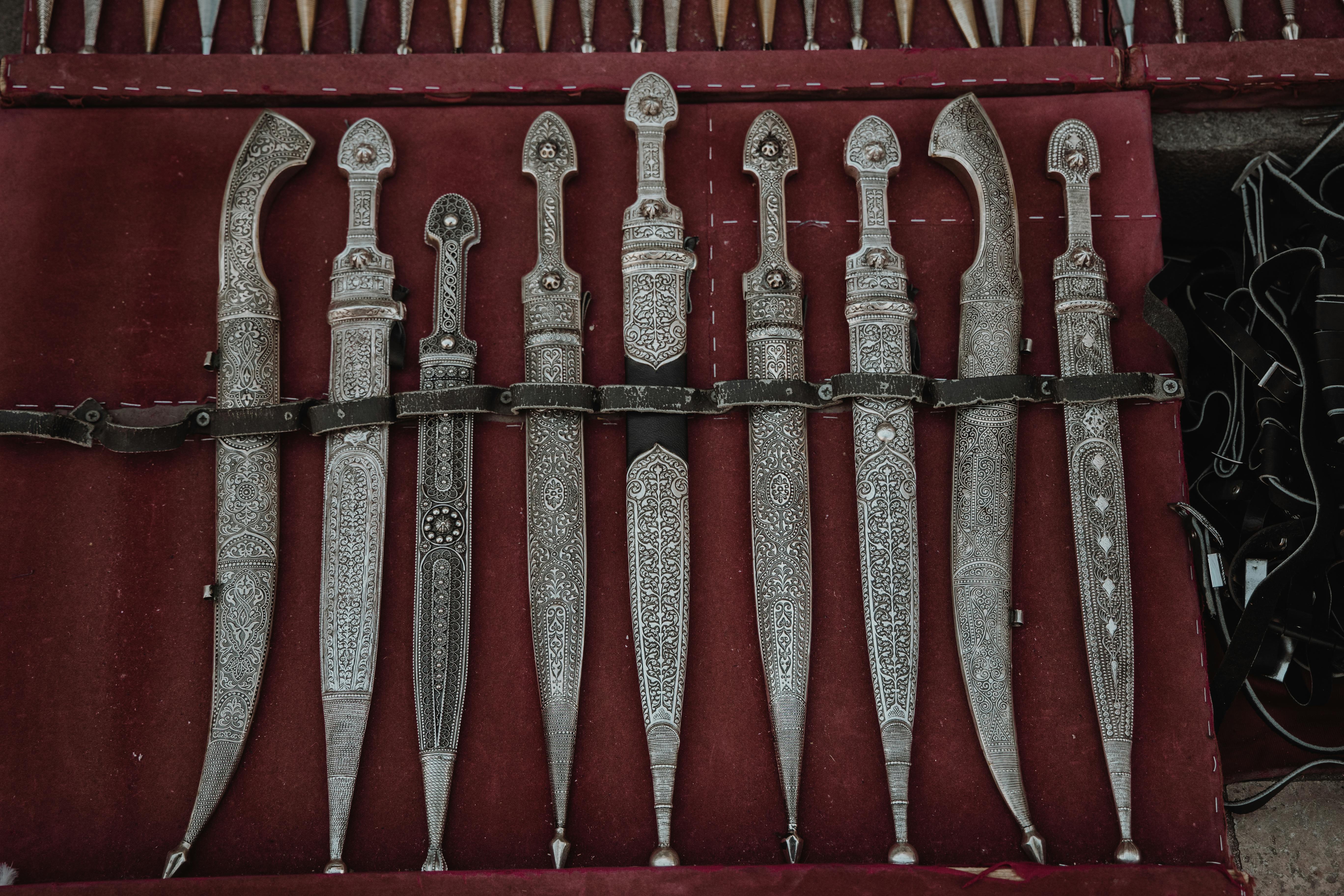 knives